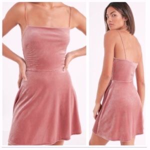 ♥︎peachy UO velvet dress